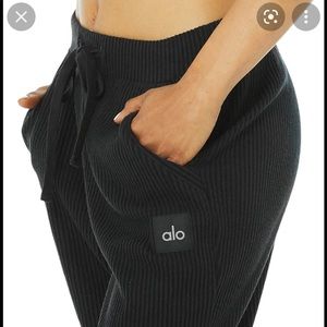 Alo Muse Sweatpant Black